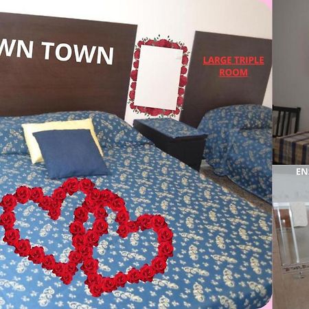 Ines Downtown B&B ローマ エクステリア 写真